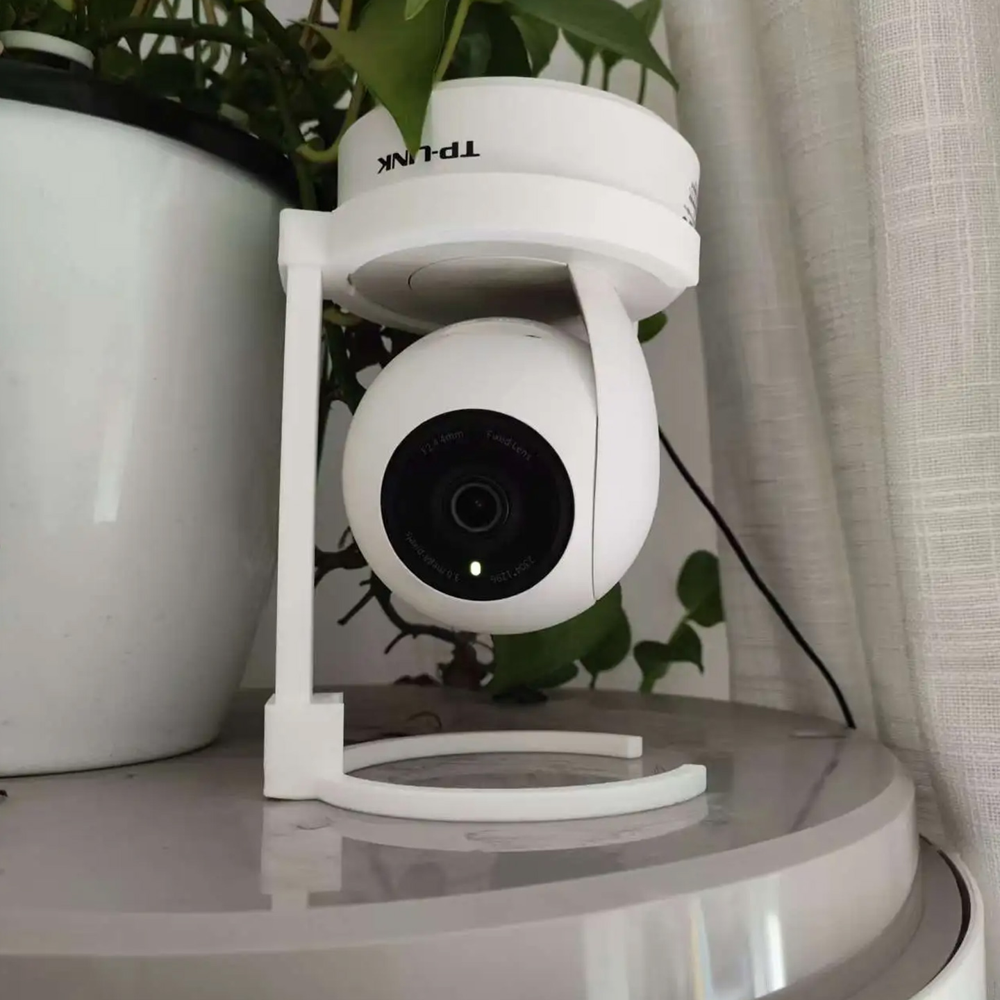 Eufy Camera E220 - TP-Link スマートホームセキュリティカメラ用逆さカメラマウントブラケット デスクトップホルダーベース ドリル不要